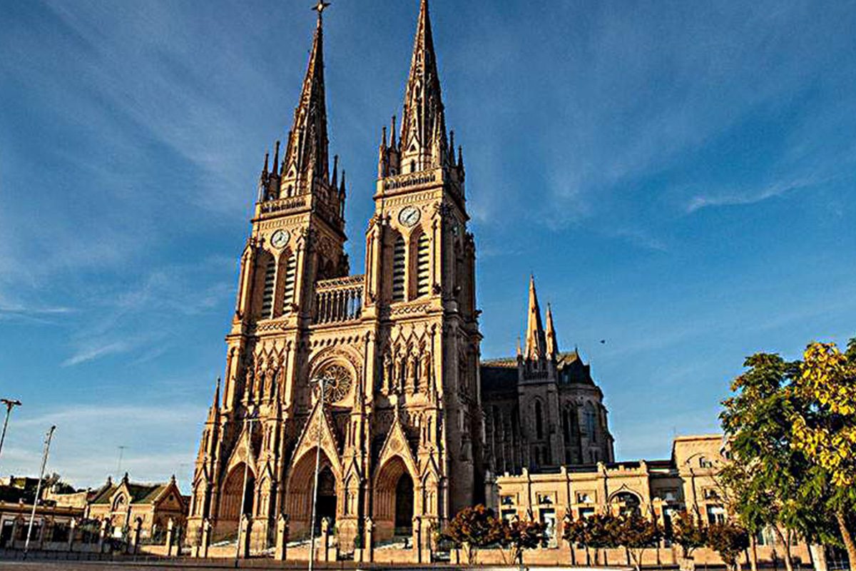 Basilica Lujan